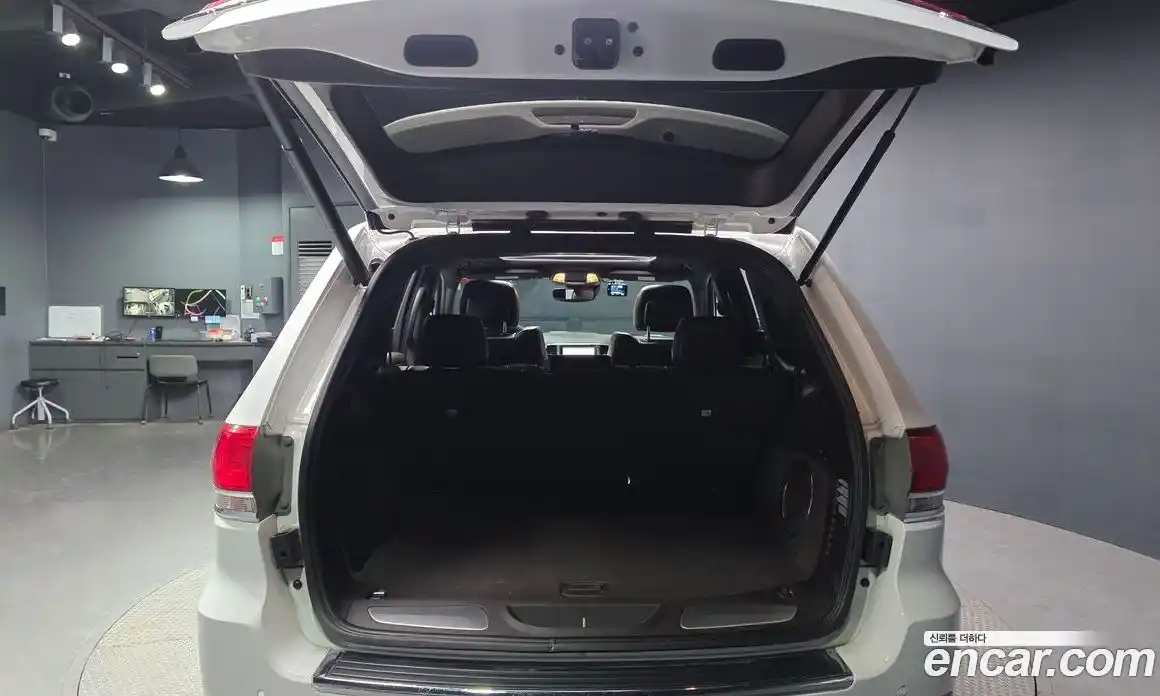 Jeep Cherokee 2017 3.6 автомат (гидро), фото 20