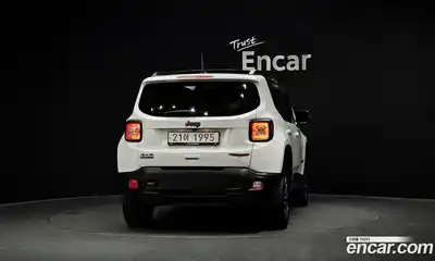 Jeep Renegade 2018 2.0 автомат (гидро), миниатюра 4
