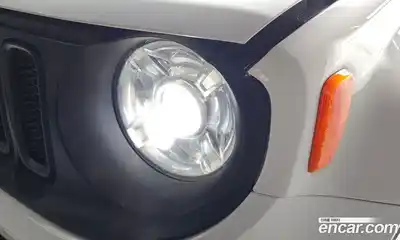 Jeep Renegade 2018 2.0 автомат (гидро), миниатюра 8