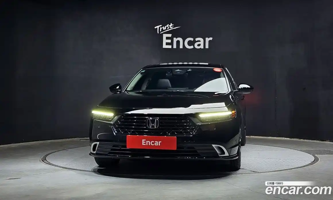 Honda Accord 2024 2.0 автомат (гидро), фото 3