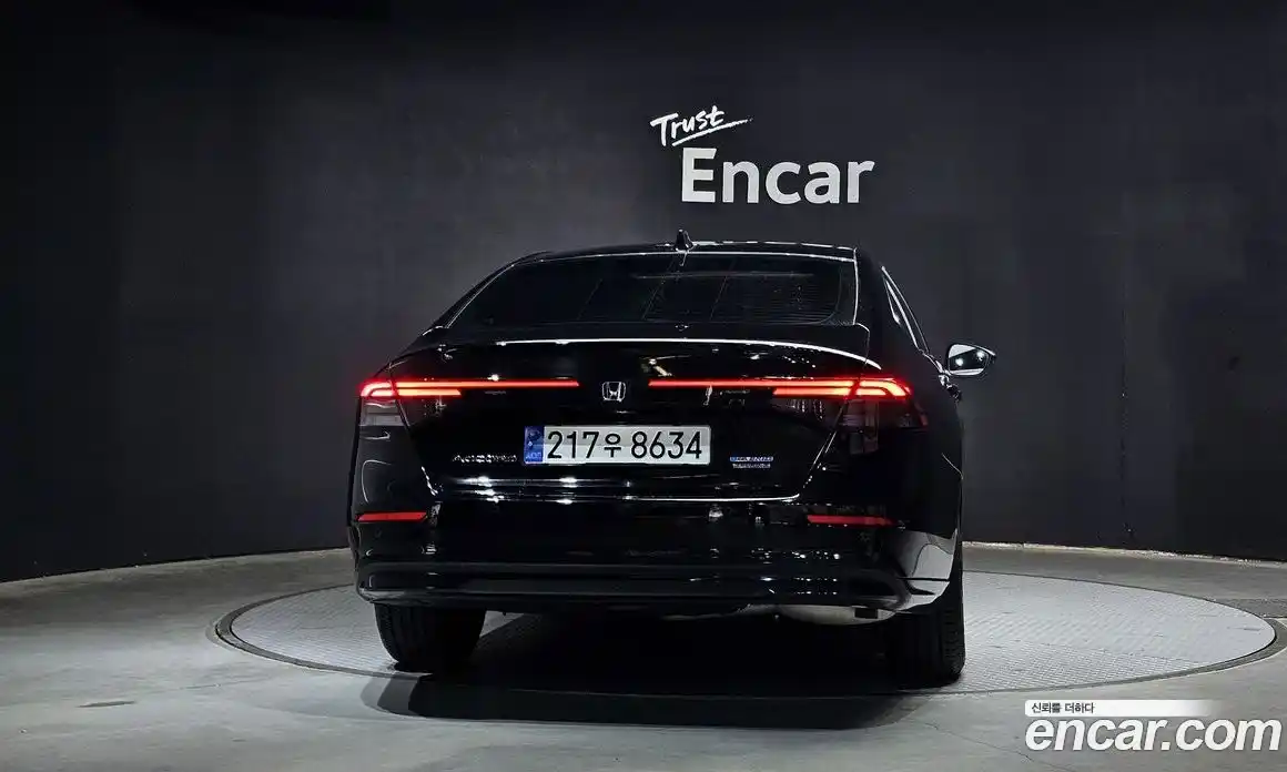 Honda Accord 2024 2.0 автомат (гидро), фото 4