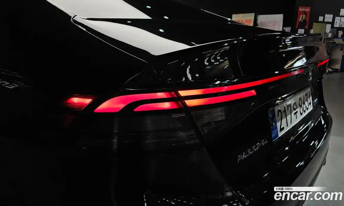 Honda Accord 2024 2.0 автомат (гидро), фото 9