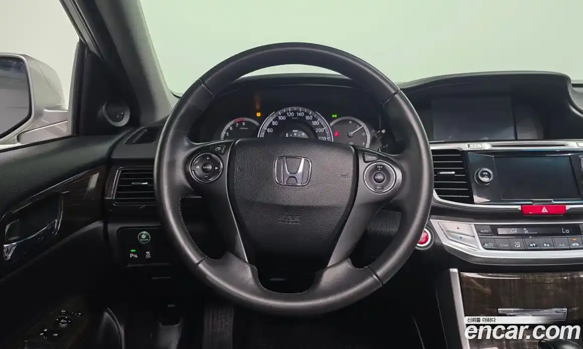Honda Accord 2015 2.4 автомат (гидро), фото 12