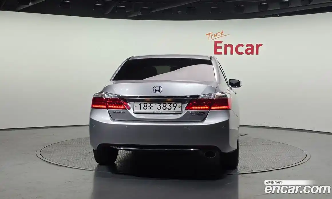 Honda Accord 2015 2.4 автомат (гидро), фото 4
