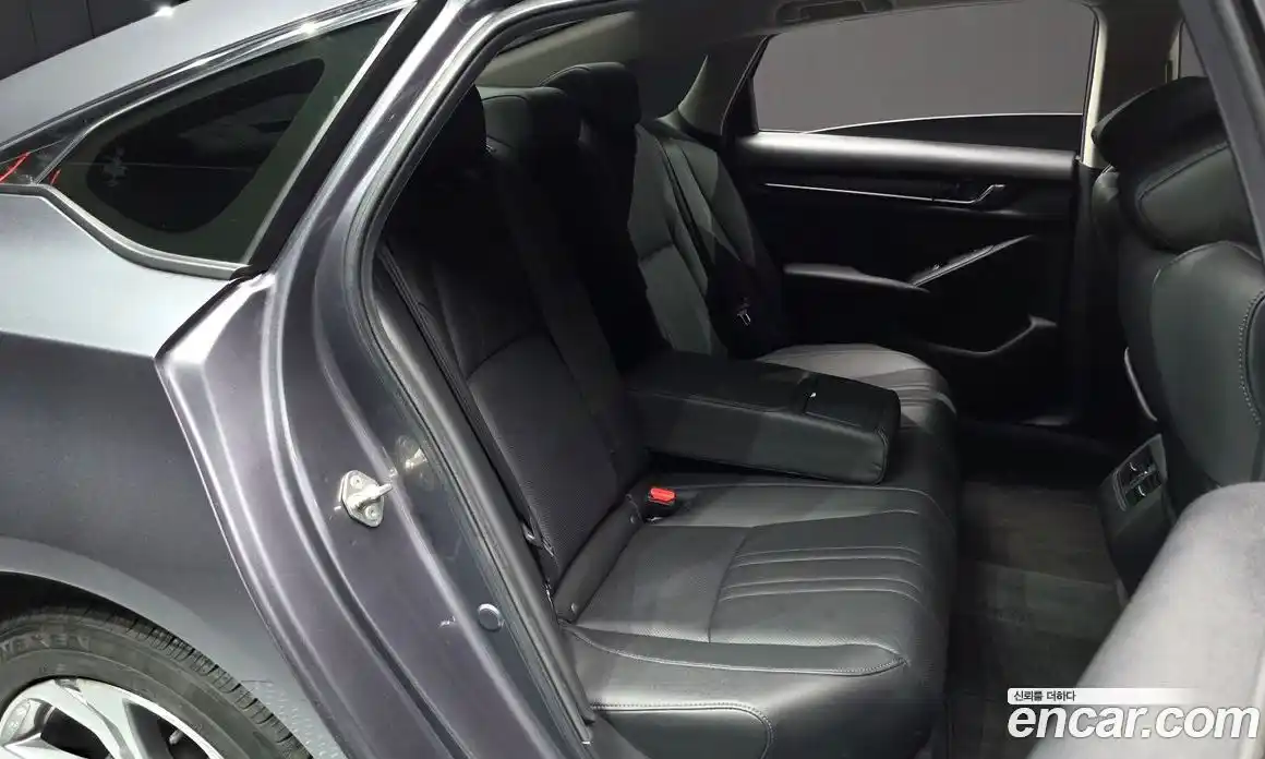Honda Accord 2019 1.5 автомат (гидро), фото 11