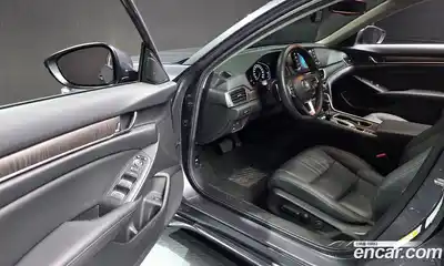 Honda Accord 2019 1.5 автомат (гидро), миниатюра 10