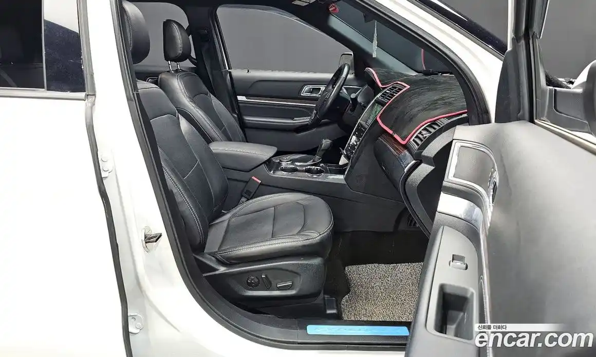 Ford Explorer 2019 2.3 автомат (гидро), фото 16