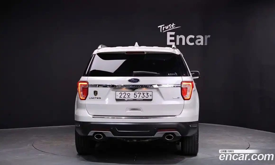 Ford Explorer 2019 2.3 автомат (гидро), фото 4