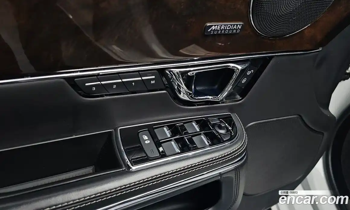 Jaguar XJ 2019 3.0 гидро, фото 22