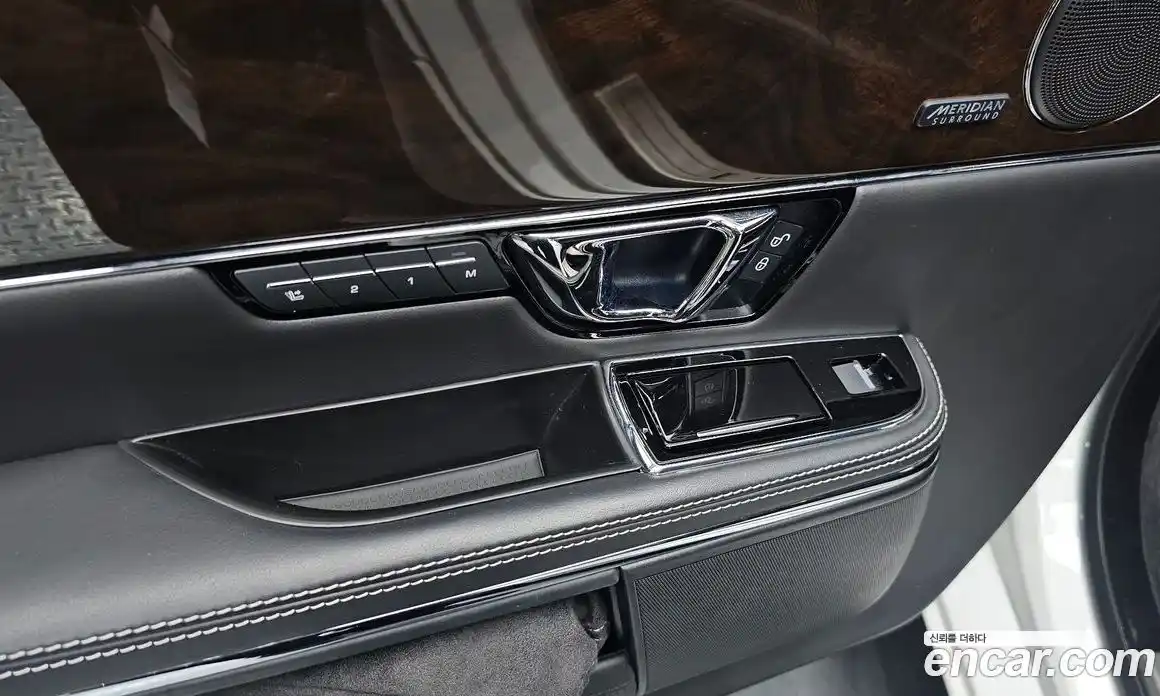 Jaguar XJ 2019 3.0 гидро, фото 29