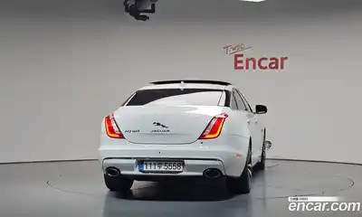 Jaguar XJ 2019 3.0 гидро, миниатюра 3