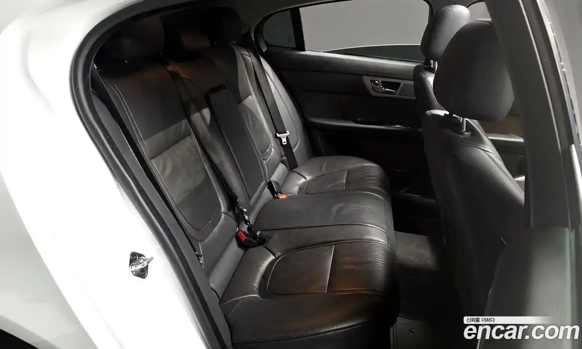 Jaguar XF 2015 2.0 гидро, фото 12