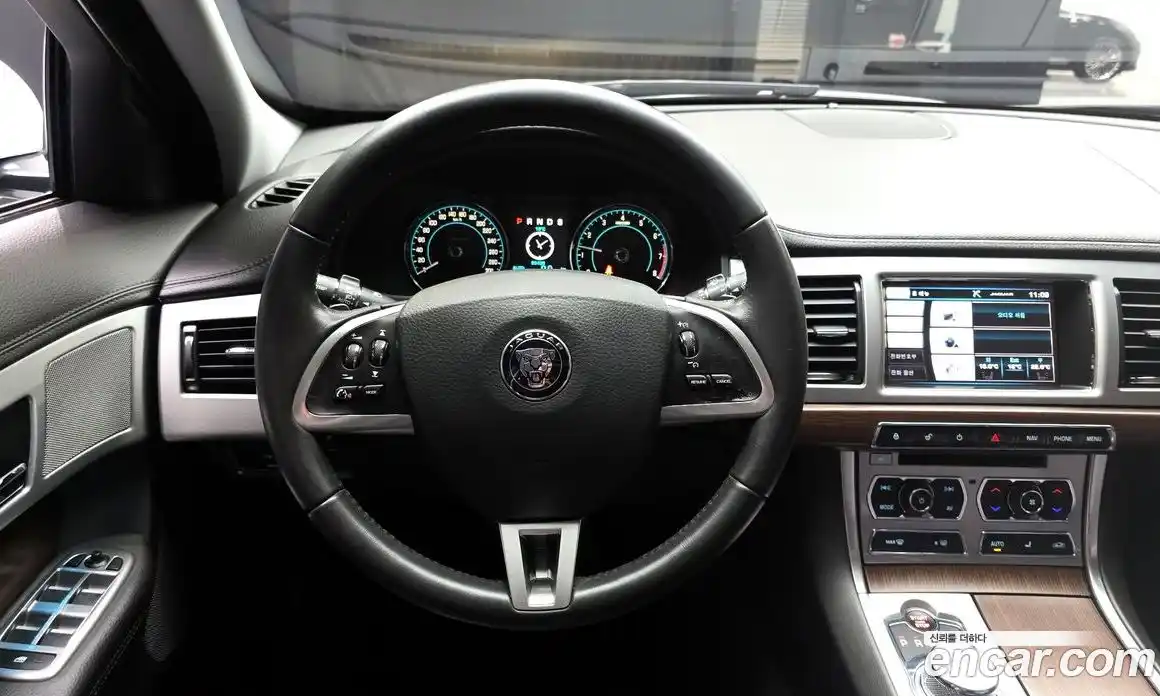 Jaguar XF 2015 2.0 гидро, фото 13