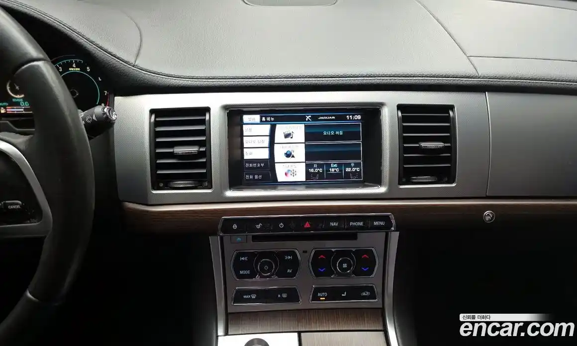 Jaguar XF 2015 2.0 гидро, фото 14