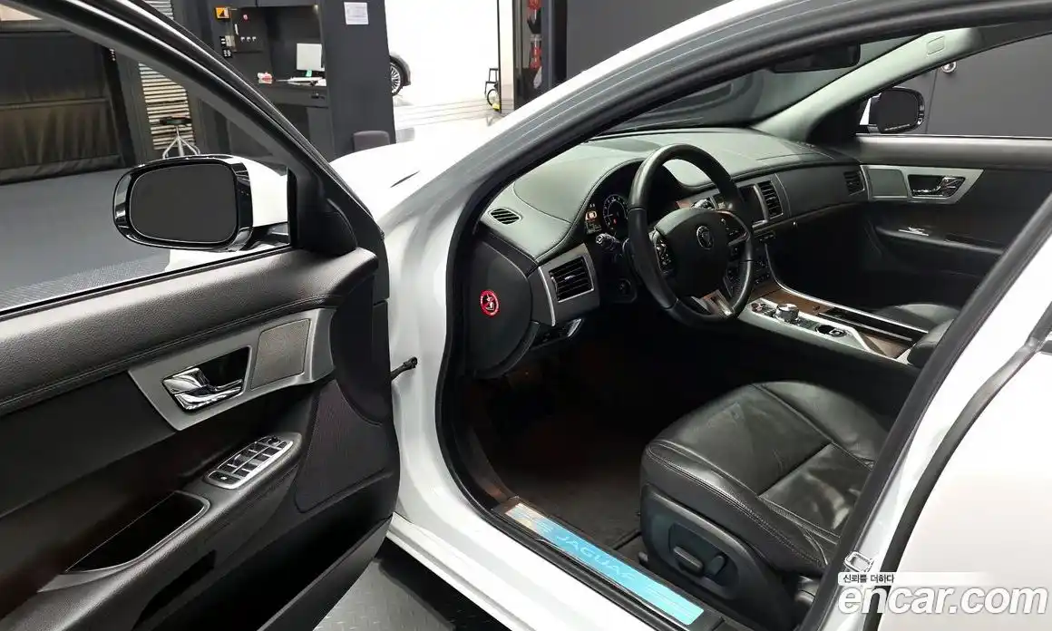 Jaguar XF 2015 2.0 гидро, фото 10