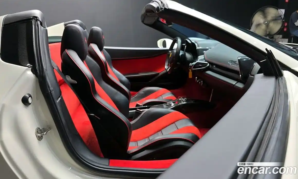 Ferrari 458 2013 4.5 автомат (гидро), фото 10