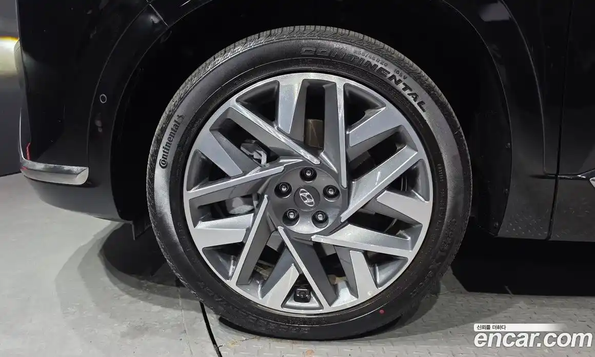 Hyundai Santa Fe 2023 2.5 автомат (гидро), фото 5