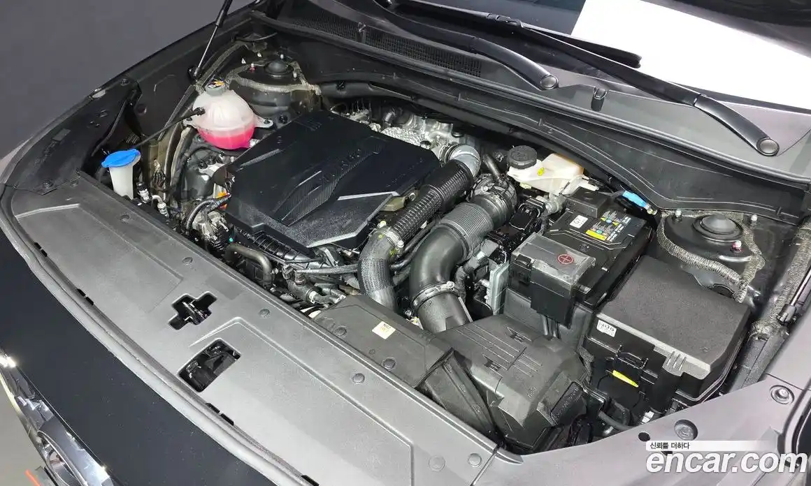 Hyundai Santa Fe 2023 2.5 автомат (гидро), фото 6