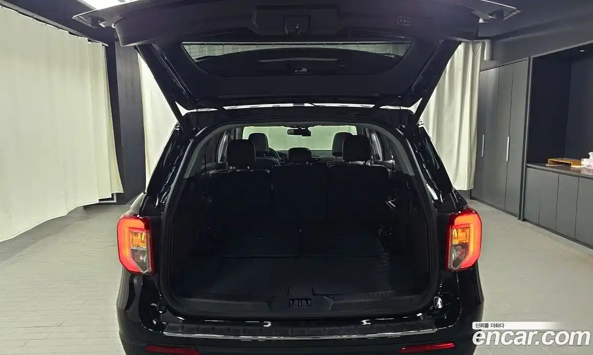 Ford Explorer 2023 2.3 автомат (гидро), фото 20