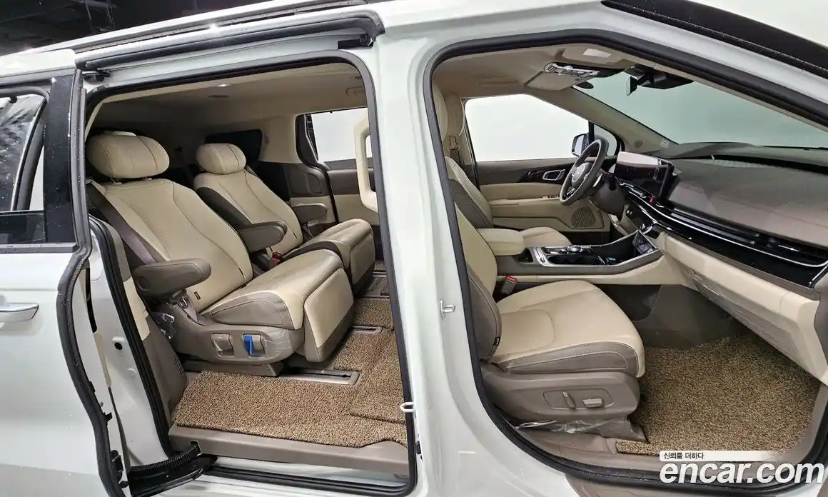 Kia Carnival 2024 2.2 автомат (гидро), фото 12