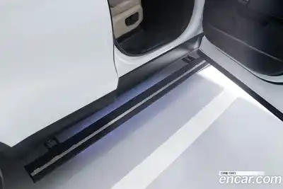 Land Rover Discovery 2019 3.0 автомат (гидро), миниатюра 3