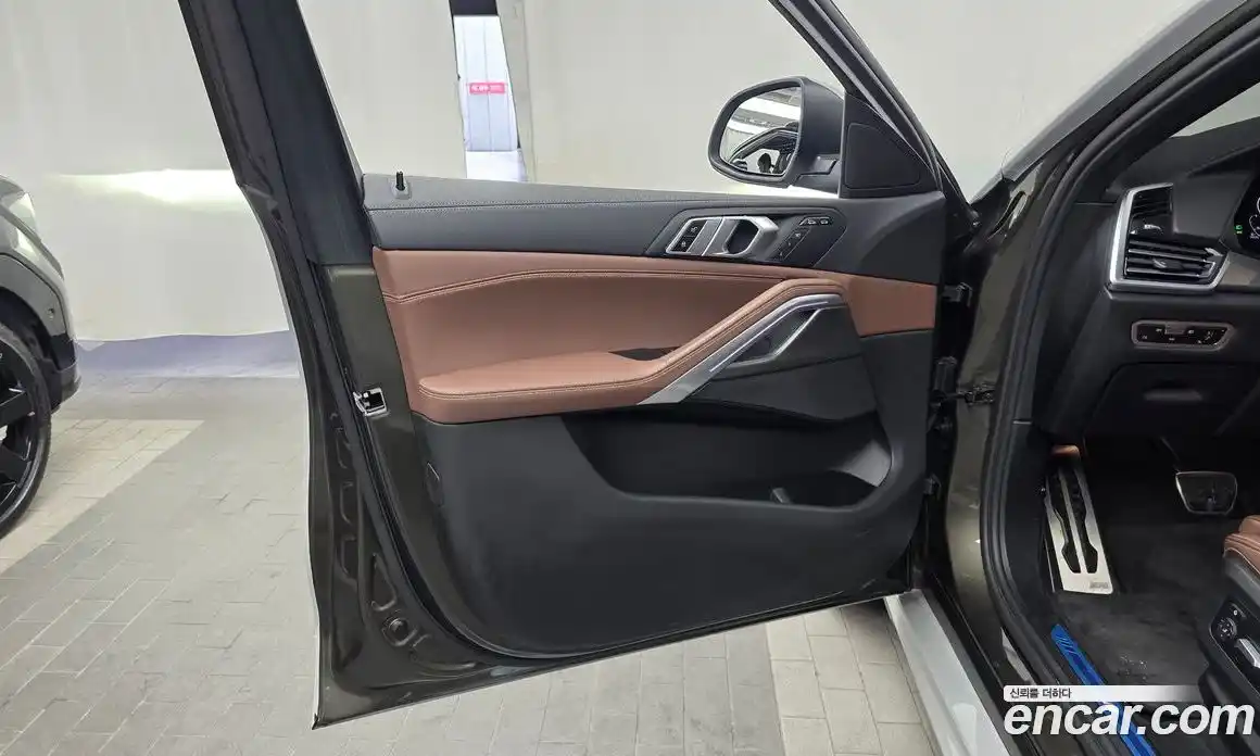 BMW X6 2022 3.0 автомат (гидро), фото 14