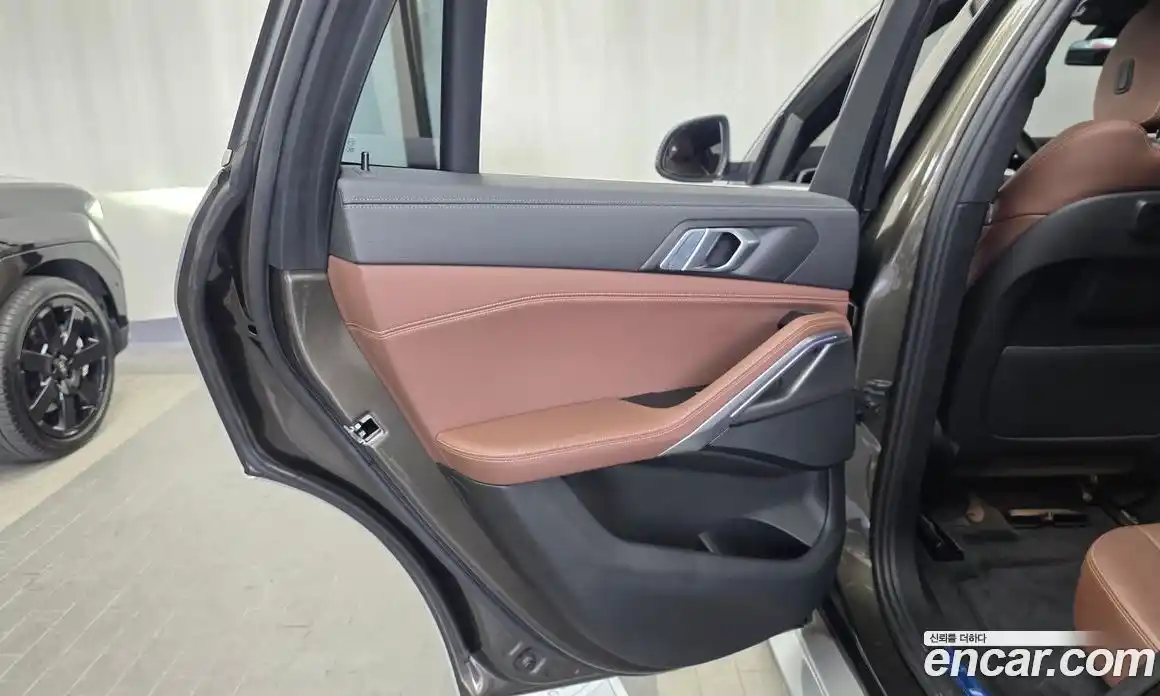 BMW X6 2022 3.0 автомат (гидро), фото 15