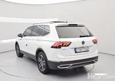 Volkswagen Tiguan 2022 2.0 автомат (гидро), миниатюра 3