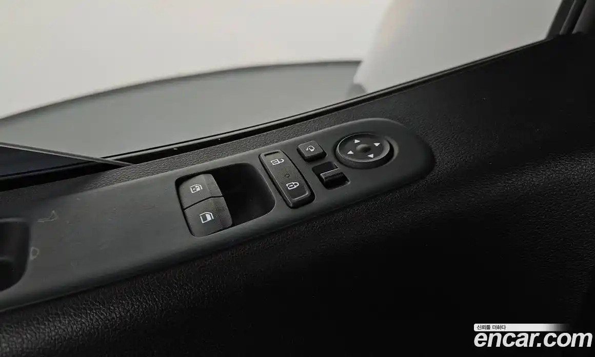 Hyundai Staria 2023 2.2 автомат (гидро), фото 25