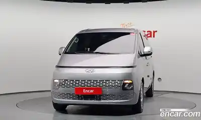 Hyundai Staria 2023 2.2 автомат (гидро), миниатюра 3