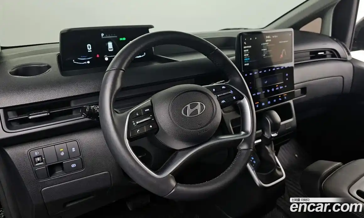 Hyundai Staria 2025 3.5 автомат (гидро), фото 17