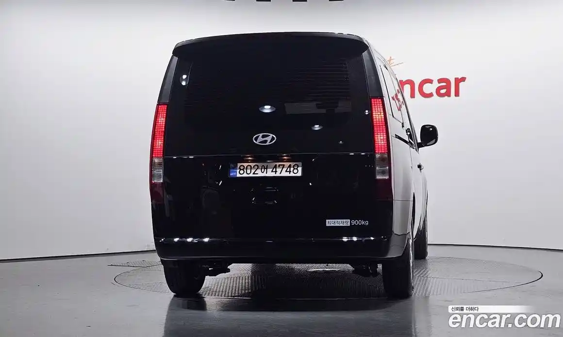 Hyundai Staria 2025 3.5 автомат (гидро), фото 3