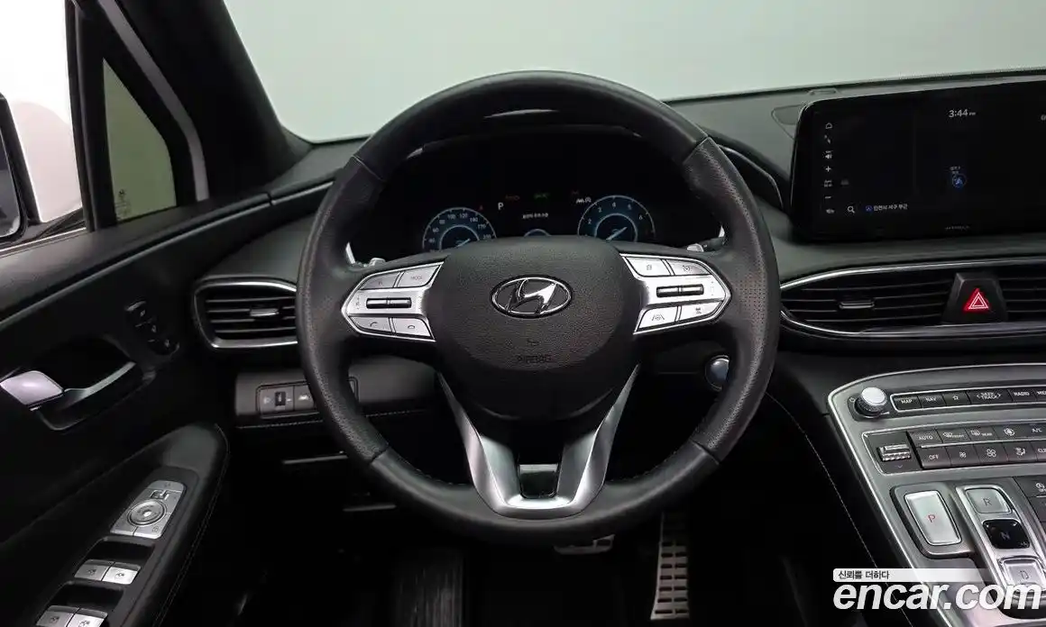 Hyundai Santa Fe 2023 2.5 автомат (гидро), фото 13
