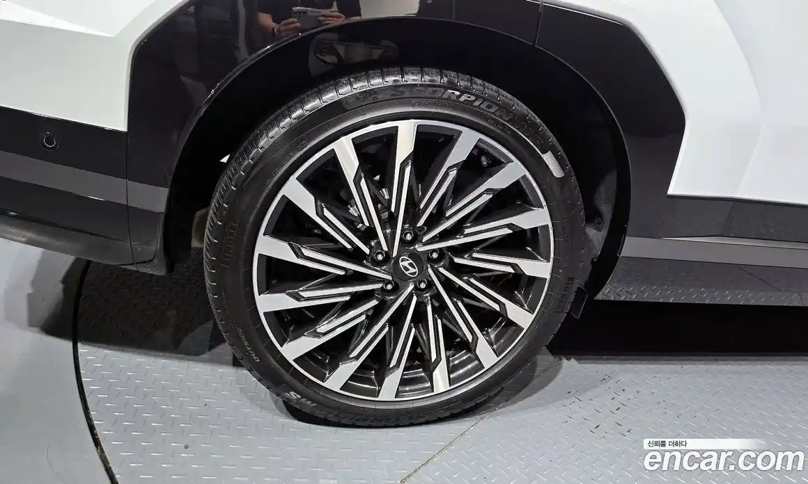 Hyundai Santa Fe 2023 2.5 автомат (гидро), фото 5