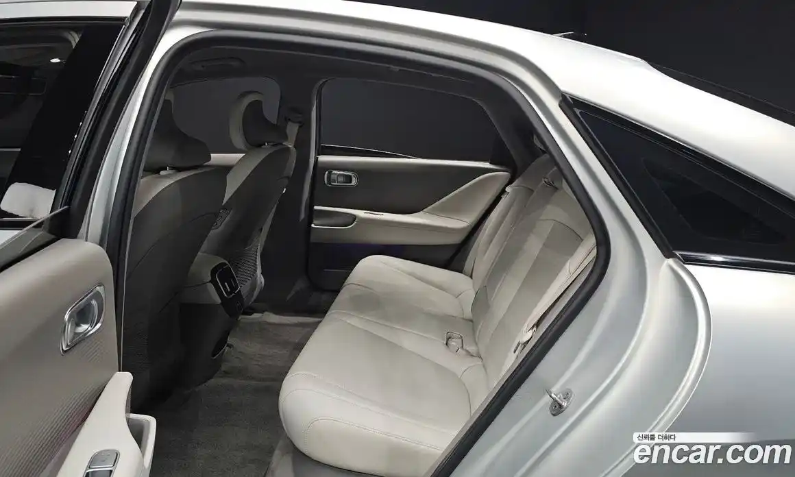 Hyundai Ioniq 6 2023 0.1 автомат (гидро), фото 18