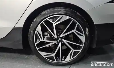 Hyundai Ioniq 6 2023 0.1 автомат (гидро), миниатюра 7