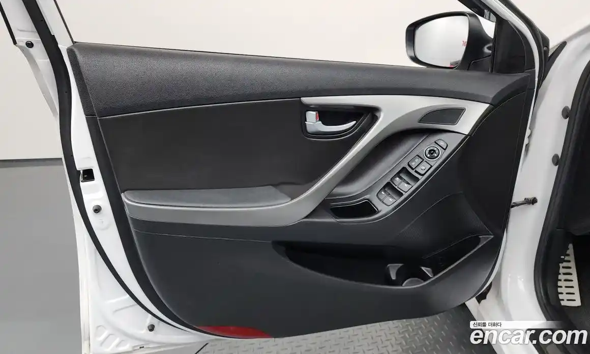 Hyundai Avante 2013 1.6 автомат (гидро), фото 14