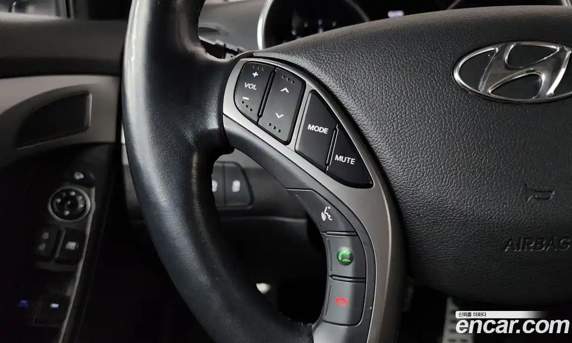 Hyundai Avante 2013 1.6 автомат (гидро), фото 23