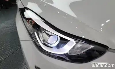 Hyundai Avante 2013 1.6 автомат (гидро), миниатюра 8