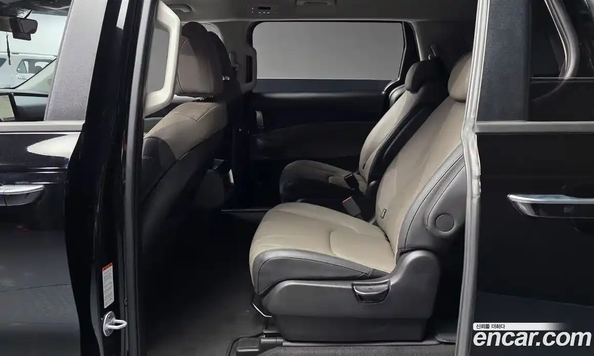 Kia Carnival 2024 2.2 автомат (гидро), фото 16