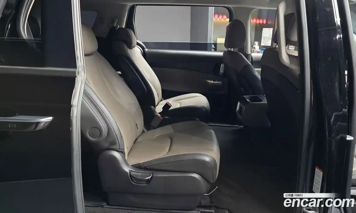 Kia Carnival 2024 2.2 автомат (гидро), фото 17
