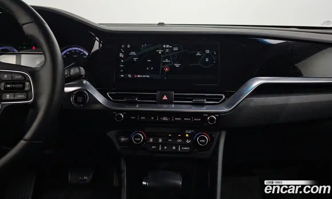 Kia Niro 2021 1.6 автомат (гидро), фото 21