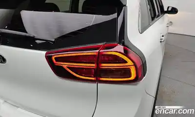 Kia Niro 2021 1.6 автомат (гидро), миниатюра 9