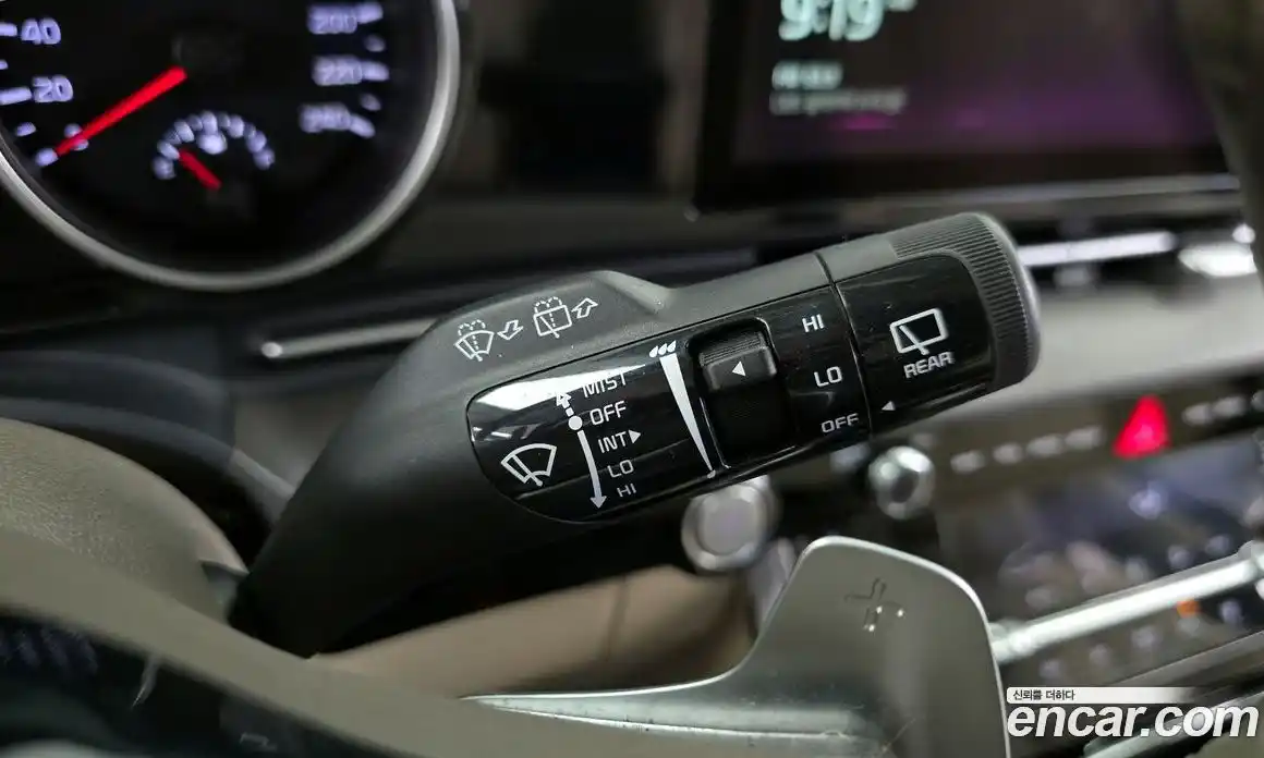 Kia Carnival 2021 2.2 автомат (гидро), фото 23