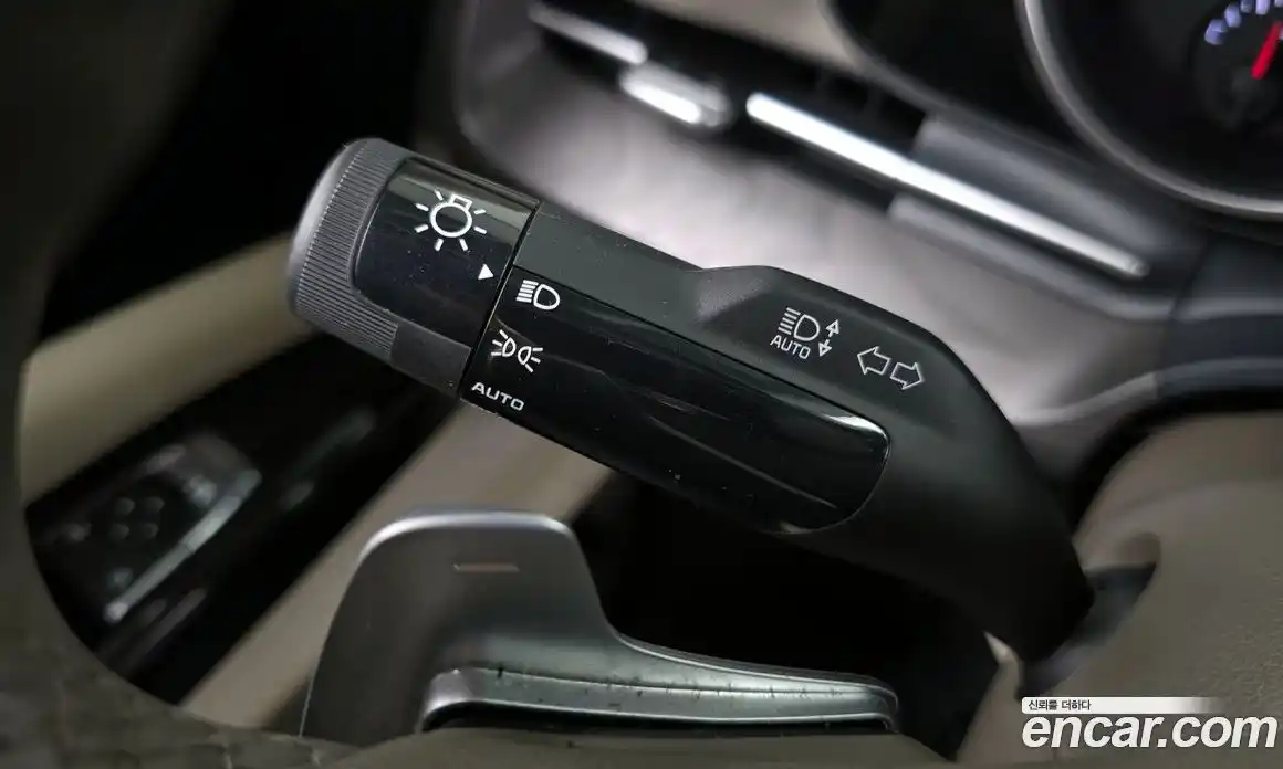 Kia Carnival 2021 2.2 автомат (гидро), фото 32