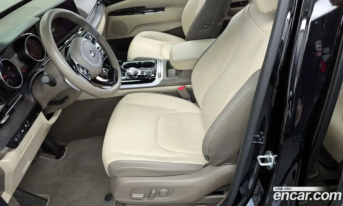 Kia Carnival 2021 2.2 автомат (гидро), фото 33