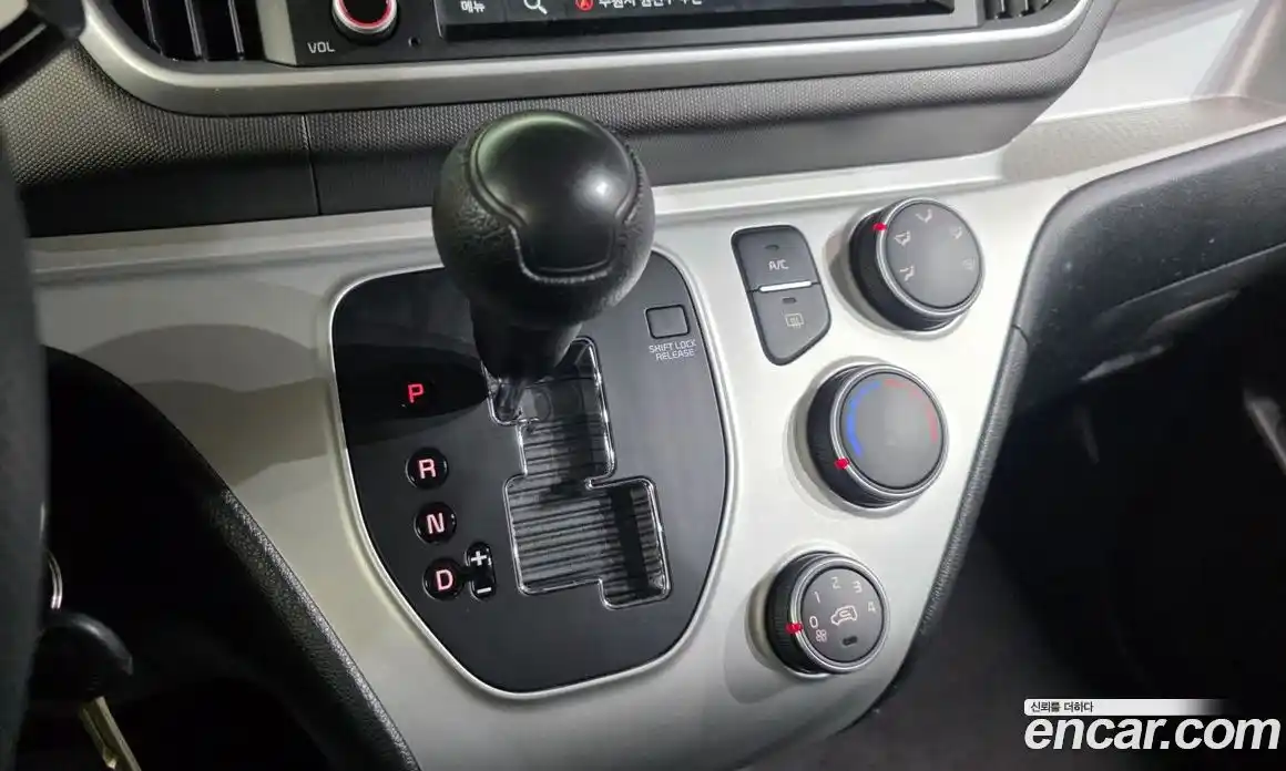 Kia Ray 2021 1.0 автомат (гидро), фото 12