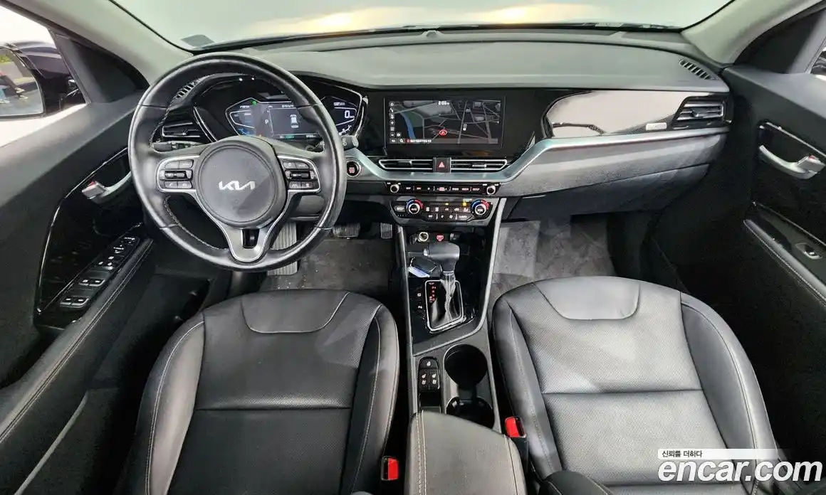 Kia Niro 2021 1.6 автомат (гидро), фото 10