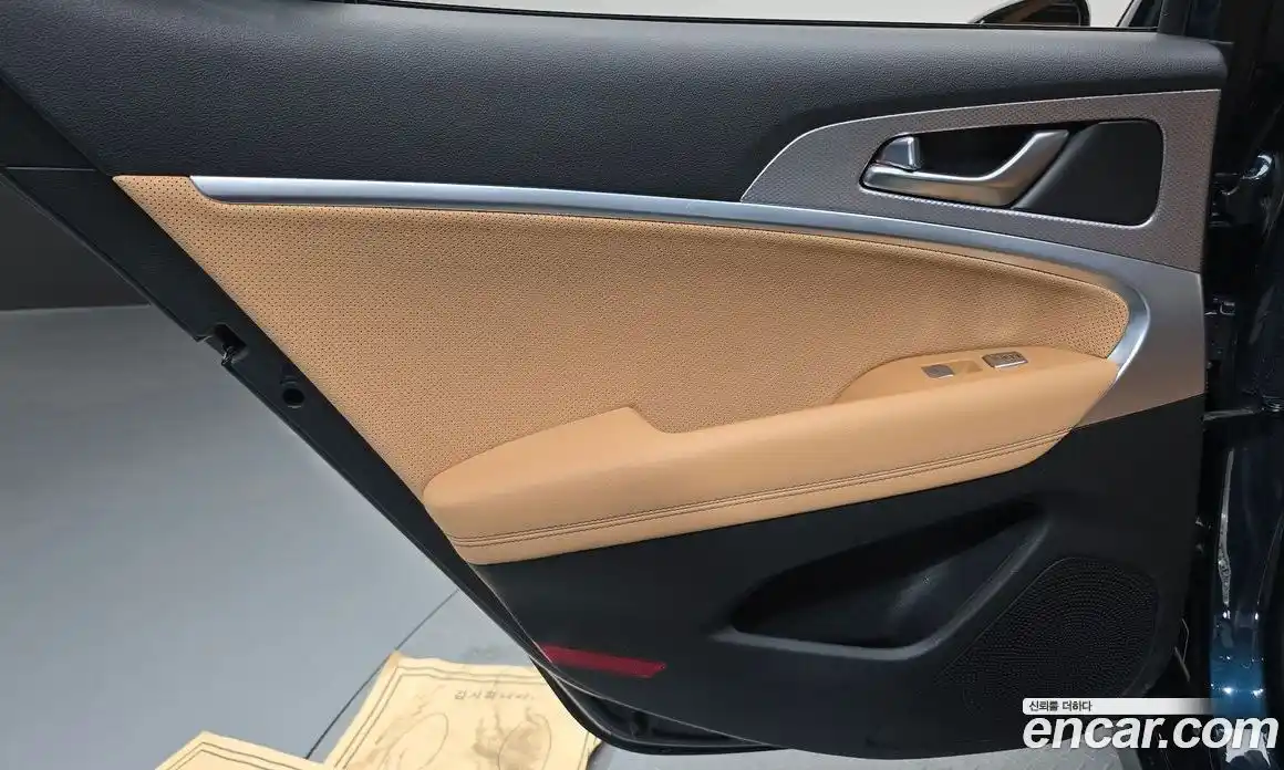 Genesis G70 2022 2.0 автомат (гидро), фото 15