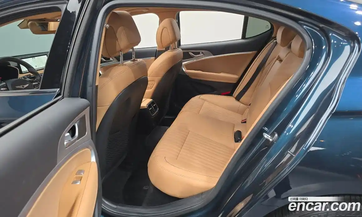 Genesis G70 2022 2.0 автомат (гидро), фото 16